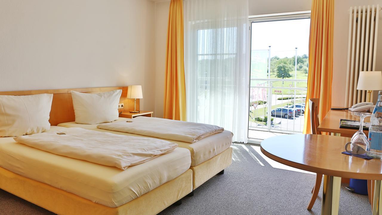 Hotel Alznauer Hof 고마린겐 외부 사진