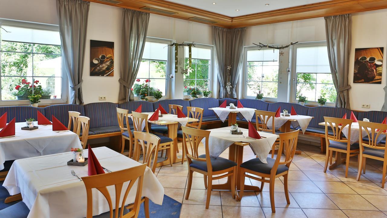 Hotel Alznauer Hof 고마린겐 외부 사진